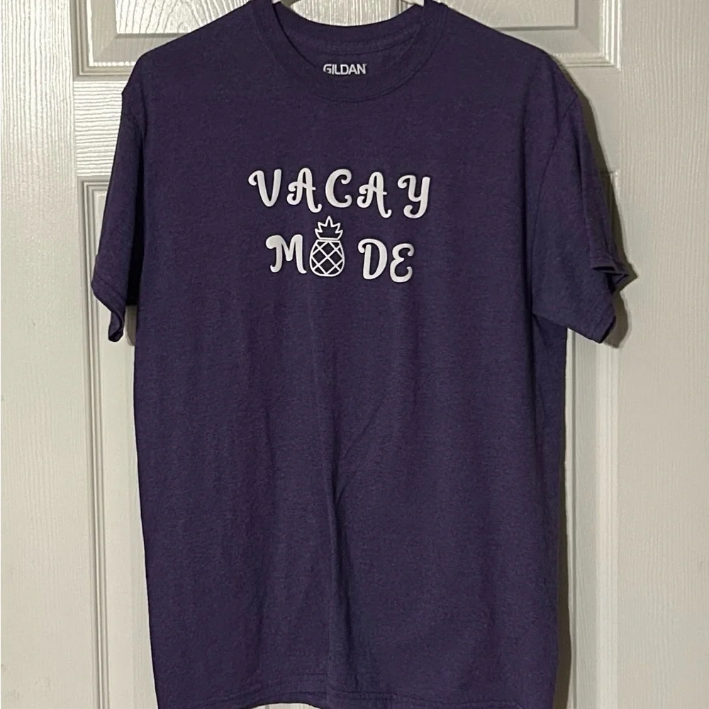 Purple 'Vacay‎ Mode' T-Shirt